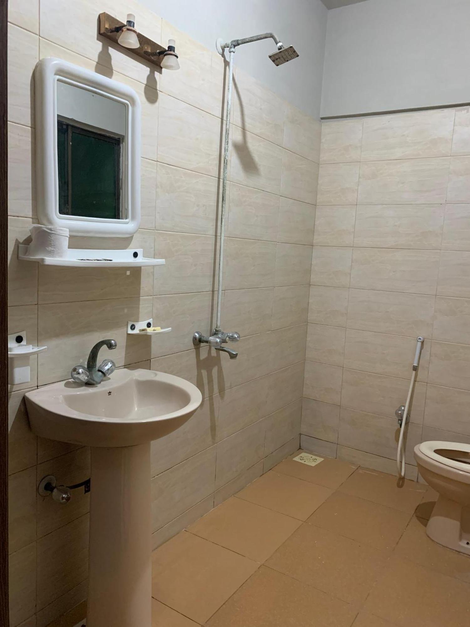 Goho Rooms Badar Karacsi Kültér fotó